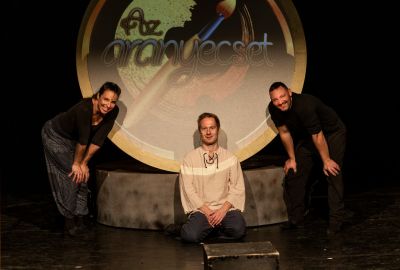 Az aranyecset családi verses meseelőadás